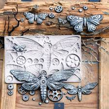 Load image into Gallery viewer, Mecha Moth